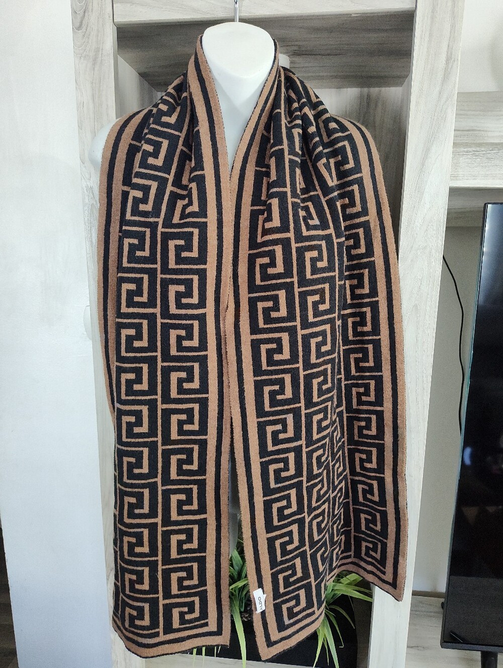 Aldo Scarf Excellent Condition